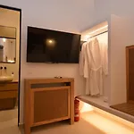 Mint Private Pool And Jacuzzi By Checkin Βίλα *
