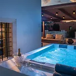 Mint Private Pool And Jacuzzi By Checkin Βίλα Χερσόνησος